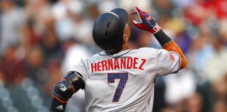 Late error helps Rockies rally for 5-2 win over Giants