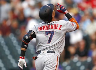 Late error helps Rockies rally for 5-2 win over Giants