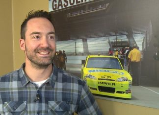 Paul Menard wins pole for NASCAR Cup Series race