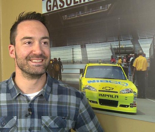 Paul Menard wins pole for NASCAR Cup Series race