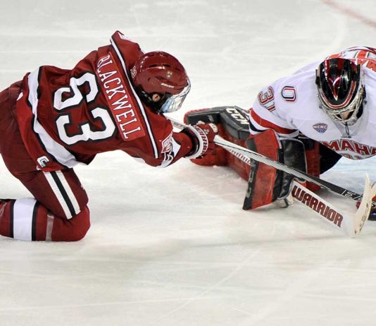 Predators sign Colin Blackwell to two-year, two-way contract