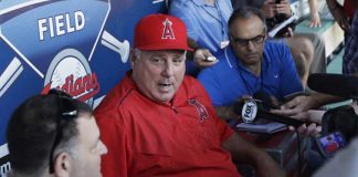 Angels manager Scioscia dismisses report he’ll step down