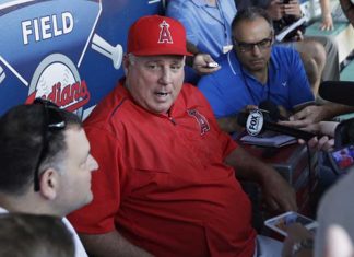 Angels manager Scioscia dismisses report he’ll step down