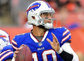 New Raiders backup QB AJ McCarron rushes to get up to speed