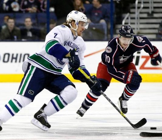 VANCOUVER vs COLUMBUS NHL Odds, Pick & Preview