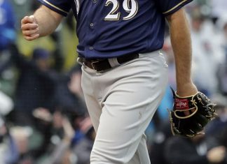 Brewers bring up RHP Barnes a day after 15-inning loss