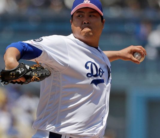 Dodgers’ Ryu pitching no-hitter thru 6 innings vs Nationals