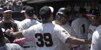 Sandoval’s homer, 3 hits help Giants beat Reds 6-5