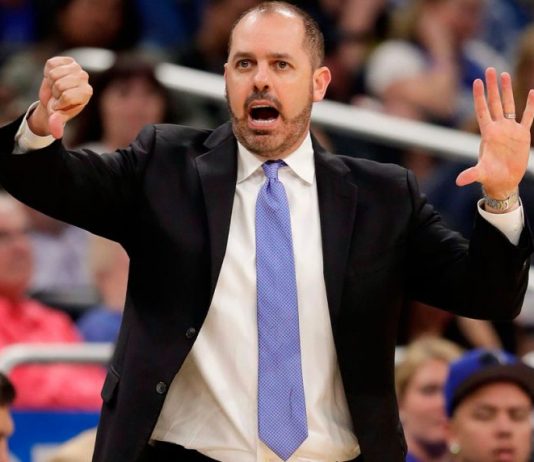 Lakers, Vogel to discuss coaching job