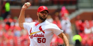 Wainwright overcomes 1st-pitch HR, leads Cards over Pirates