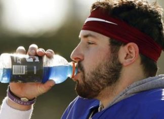 Beer chaser: Mayfield endorses sports drink after brew chug