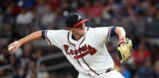 Mets sign RHP Brach, send LHP Hart to minors