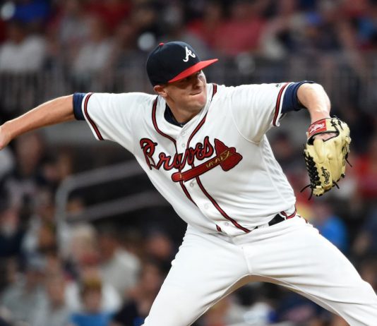 Mets sign RHP Brach, send LHP Hart to minors