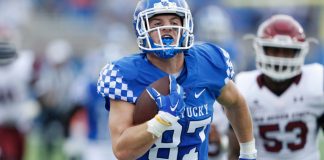 Free agent rookie TE CJ Conrad a surprise at Giants camp