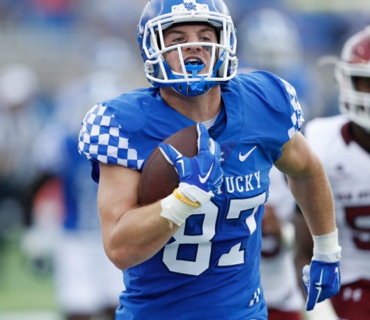 Free agent rookie TE CJ Conrad a surprise at Giants camp