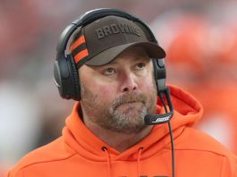 Browns coach Kitchens dismisses criticism by ex-assistant Freddie Kitchens