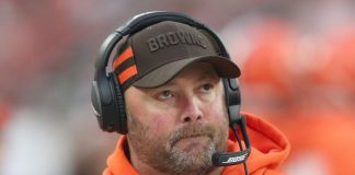 Browns coach Kitchens dismisses criticism by ex-assistant Freddie Kitchens