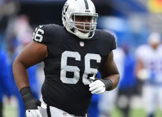 Raiders “concerned” over status of RG Gabe Jackson