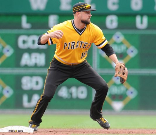 Mercer’s game-ending homer gives Tigers 10-8 win