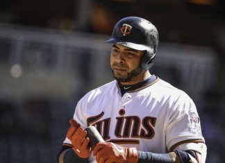 Twins lose DH Cruz to strained wrist in opener vs. Indians