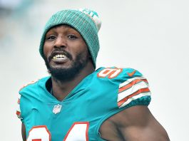 Dallas DE Quinn suspended 2 games over performance enhancers