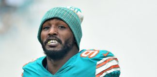 Dallas DE Quinn suspended 2 games over performance enhancers