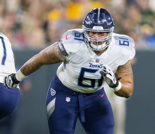 Titans add guard Stinnie to active roster, waive WR Raymond