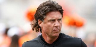 Oklahoma State’s Gundy takes pay cut in wake of T-shirt flap