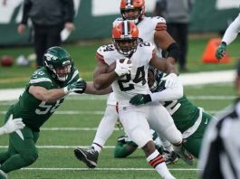 Browns fumble away first shot at playoffs amid wild weekend