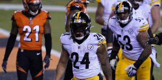 Colts, Steelers meet while heading in opposite directions