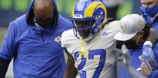 Struggling offense puts LA Rams on brink of missing playoffs