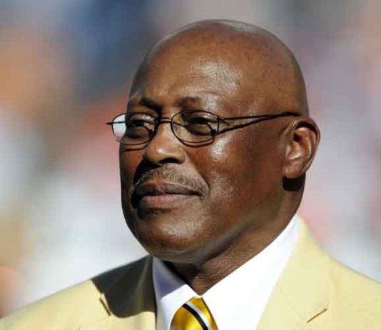 Floyd Little, Syracuse and Broncos great, dies at 78