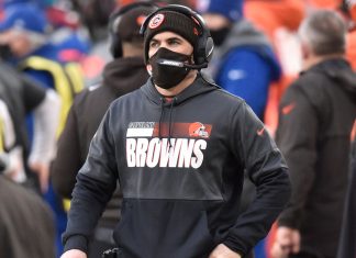 Stefanski out of basement, back with Browns after COVID-19