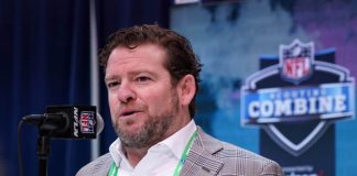 Panthers offer GM position to Seattle’s Scott Fitterer